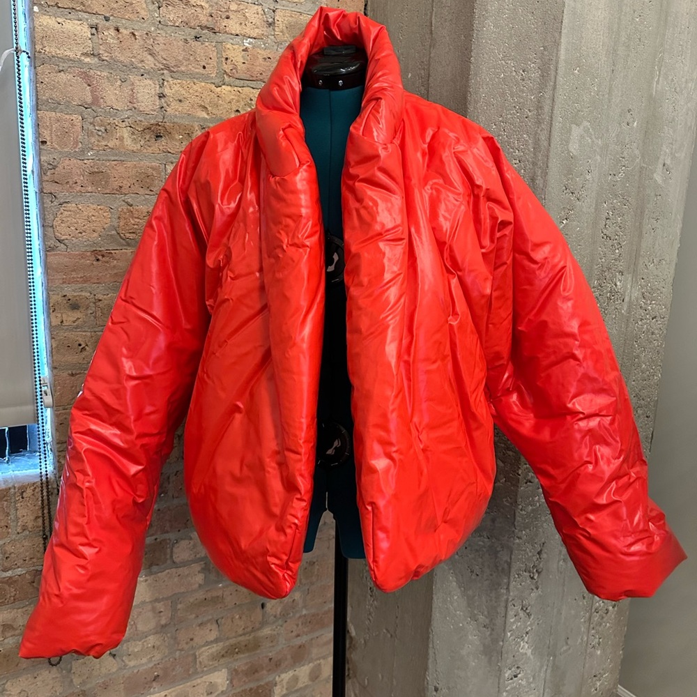 Round Cropped Puffer Jacket